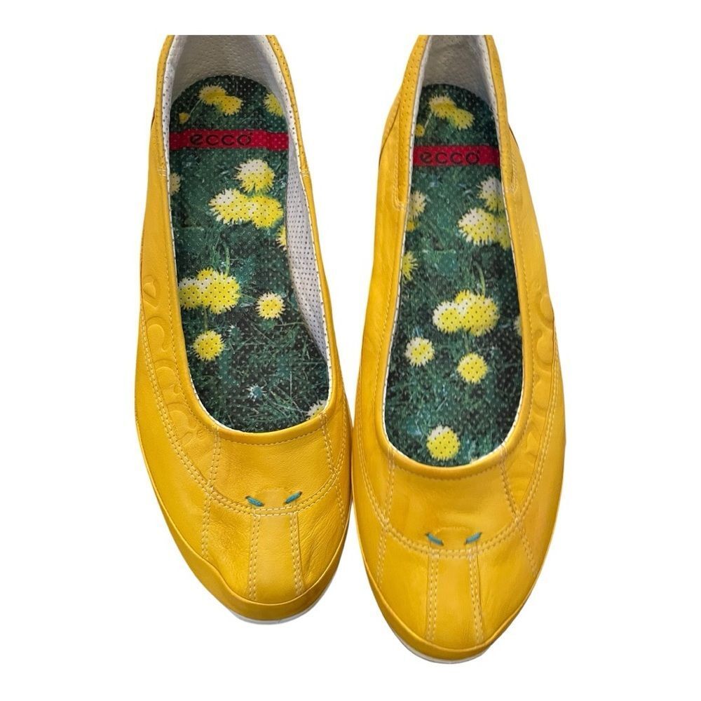 Ecco Yellow Leather Flats‎ for Everyday Comfort